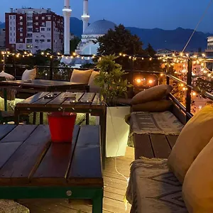 hostel-tarabosh.albaniahotels.org/