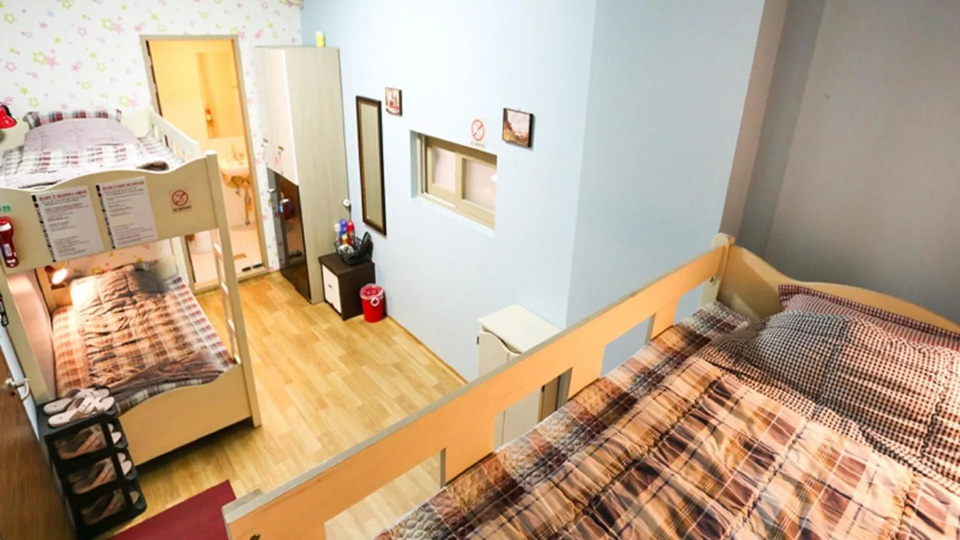 Funstay Inn Guesthouse Пусан 2*,  Южная Корея