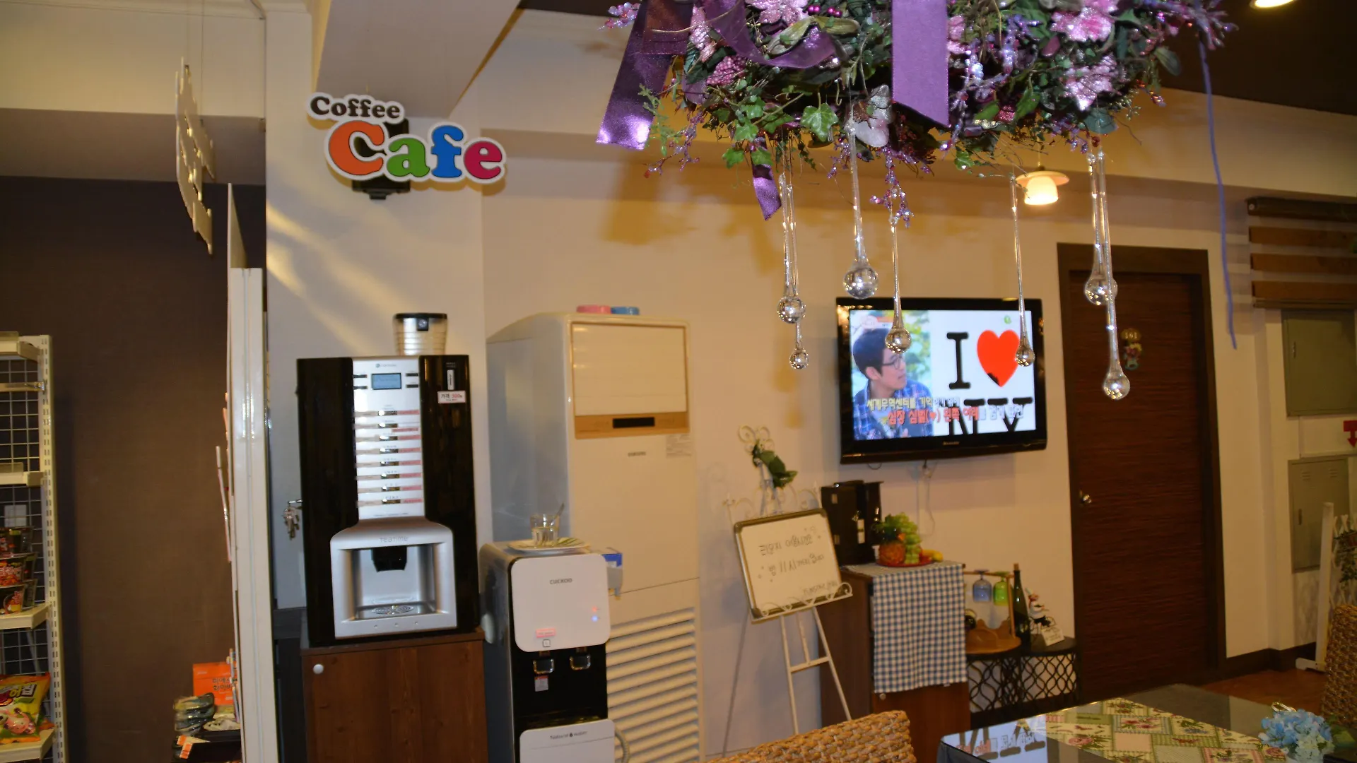 Funstay Inn Guesthouse Пусан 2*,