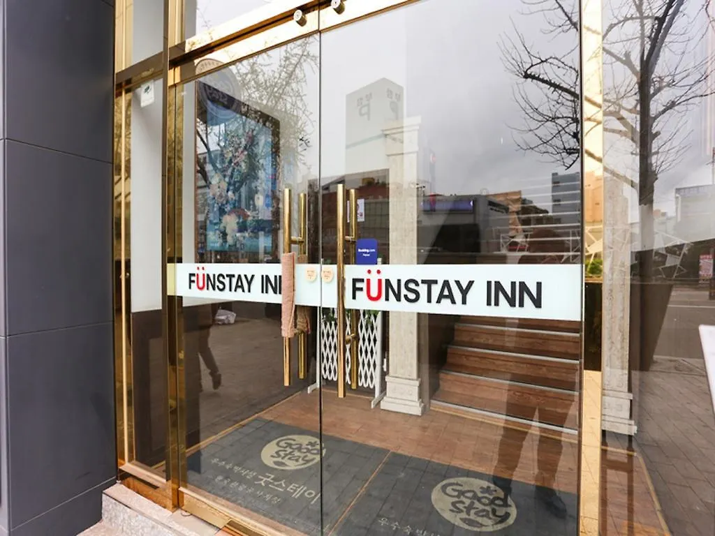 Funstay Inn Guesthouse Busan 2*,