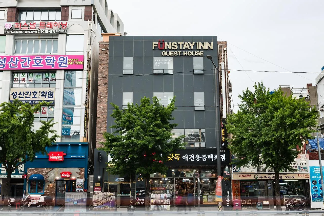 ** Guest house Funstay Inn Guesthouse Busan South Korea